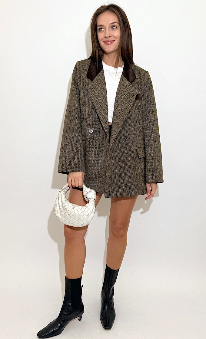 ג'קט נורי חום