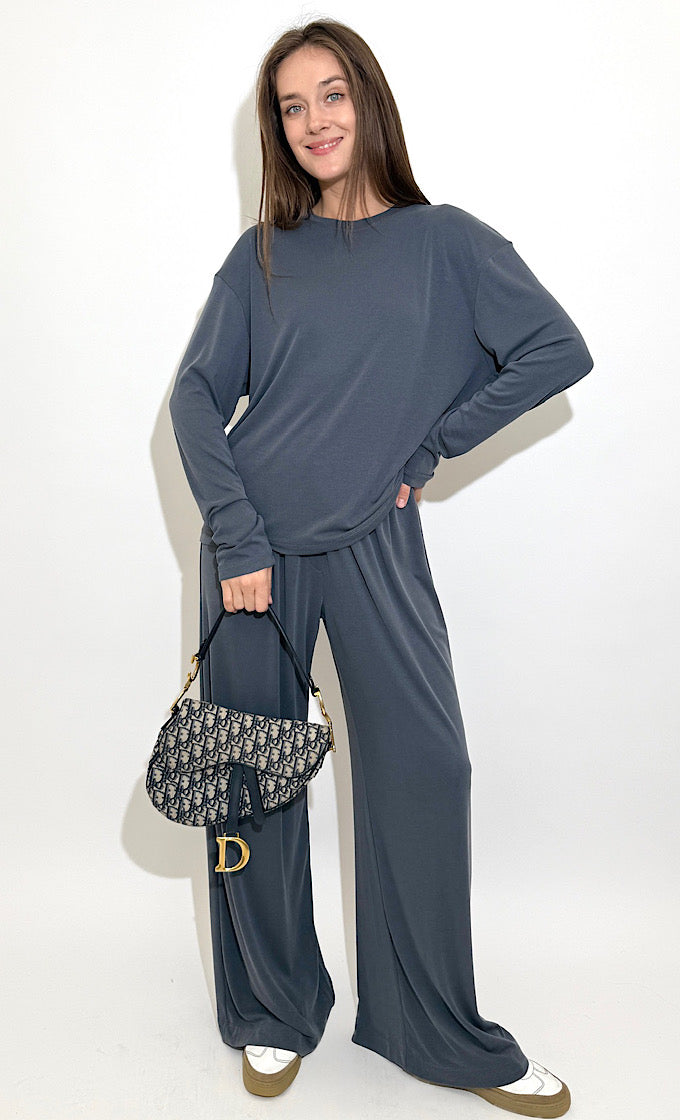 חליפת נונה אפורה