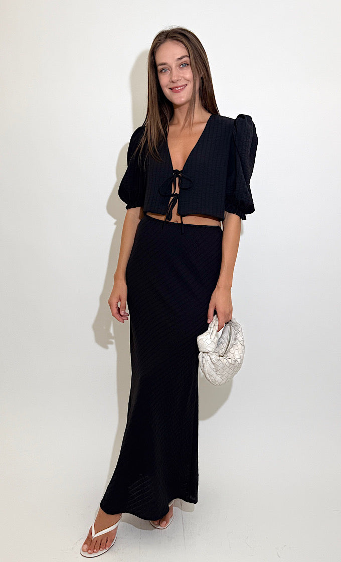 ALIANA BLACK SUIT