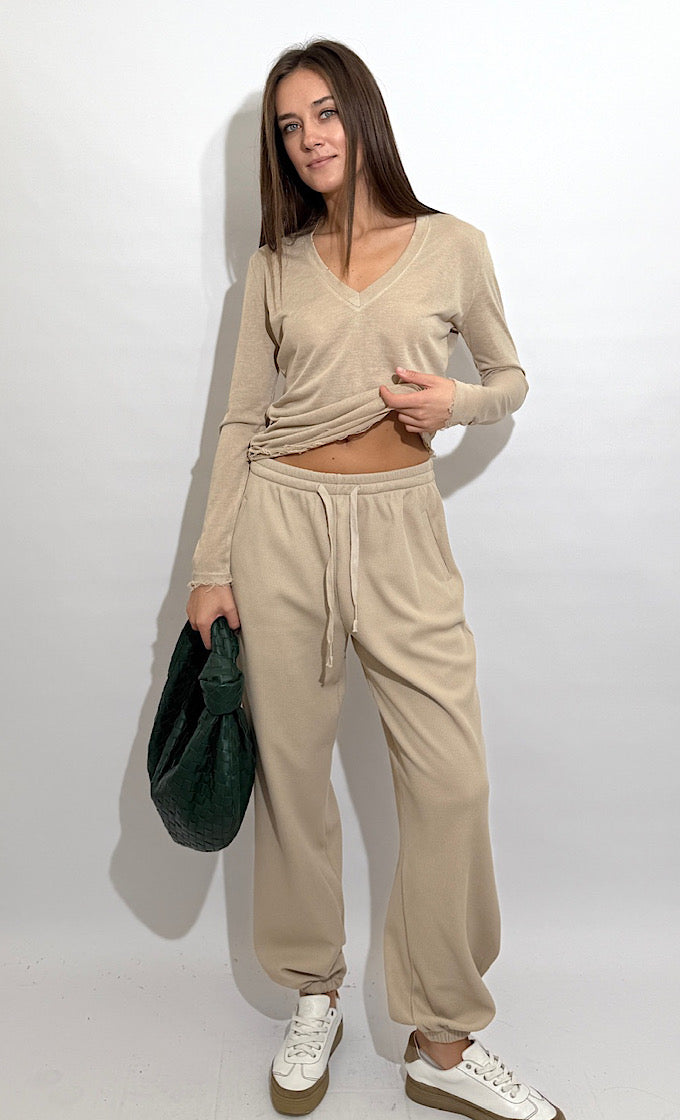 DONNA OFF WHITE V NECK SHIRT