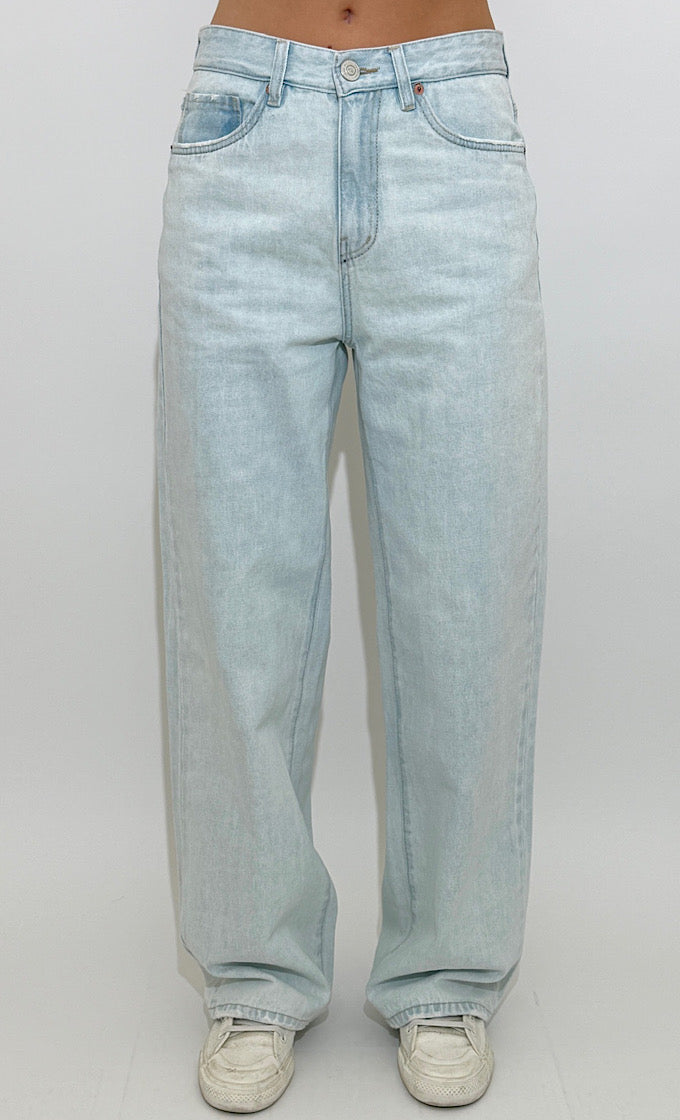 ג'ינס נאיה אייס