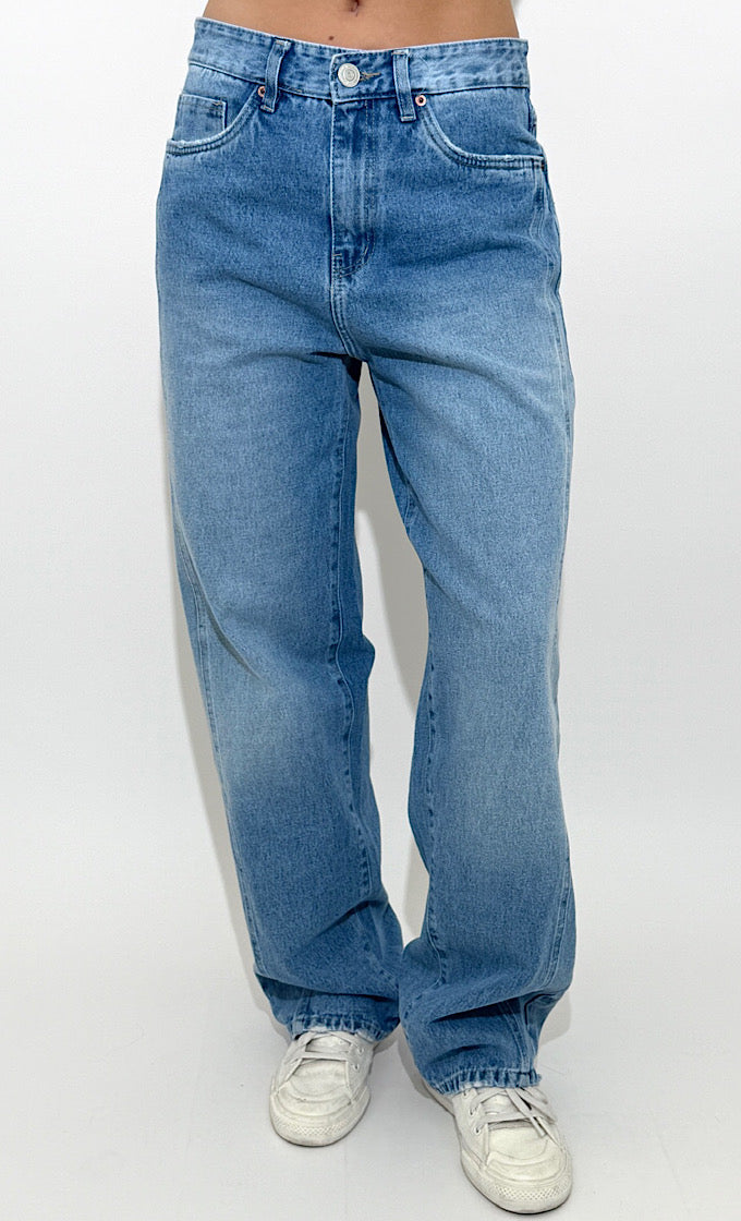 ג'ינס איבון