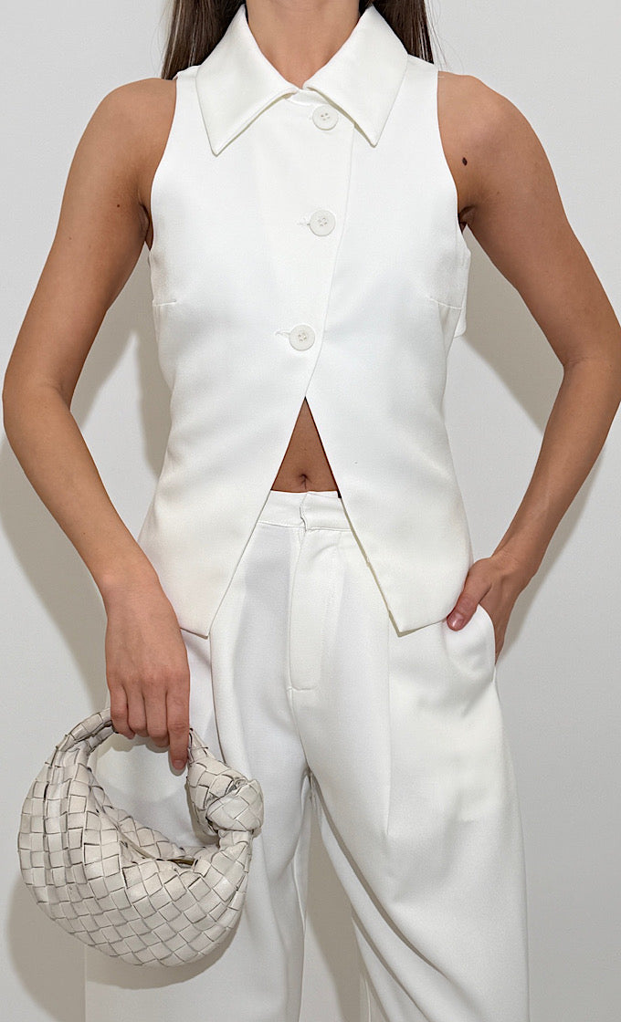 חליפת קלריס לבנה