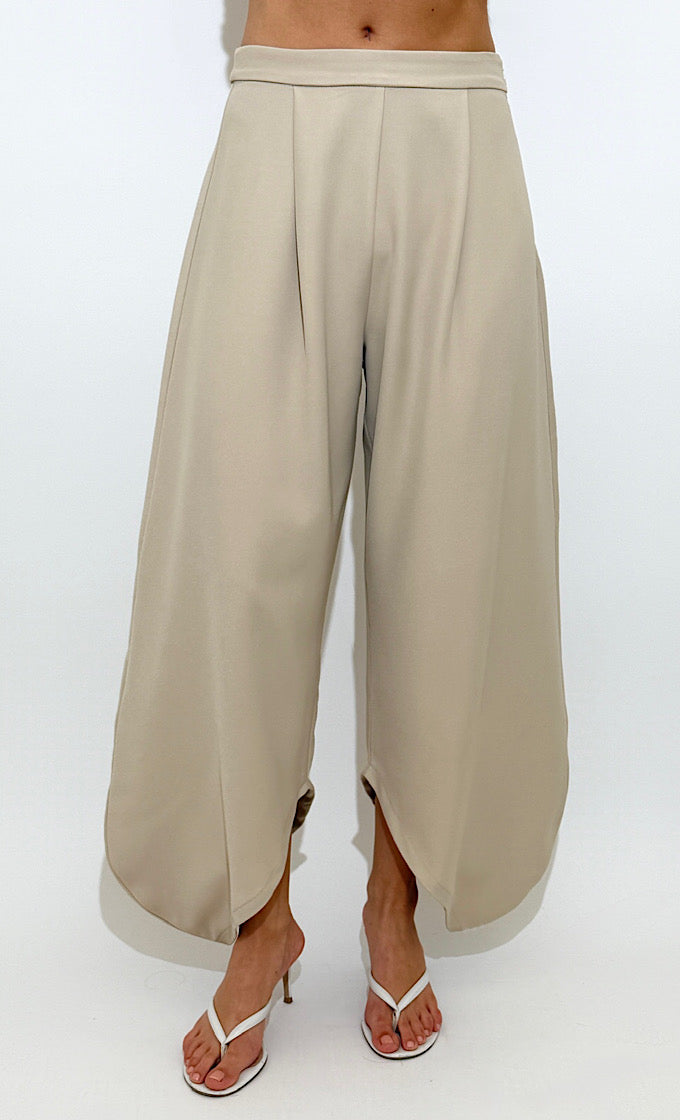 מכנס דיאן אוף וויט