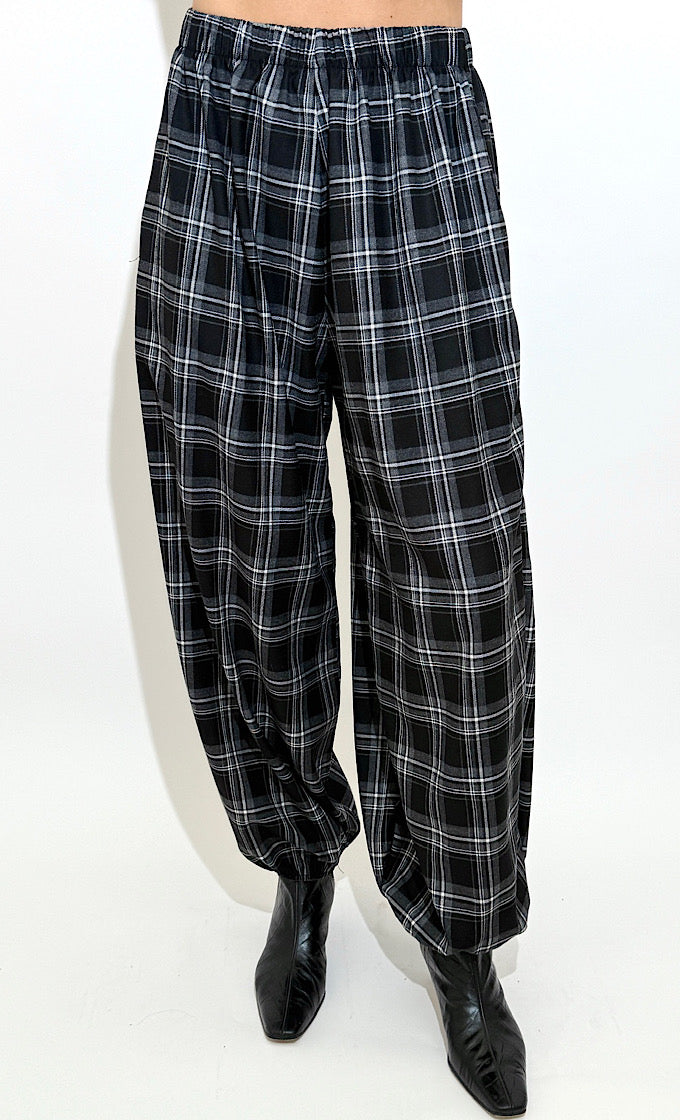 BLACK DONNY PANTS
