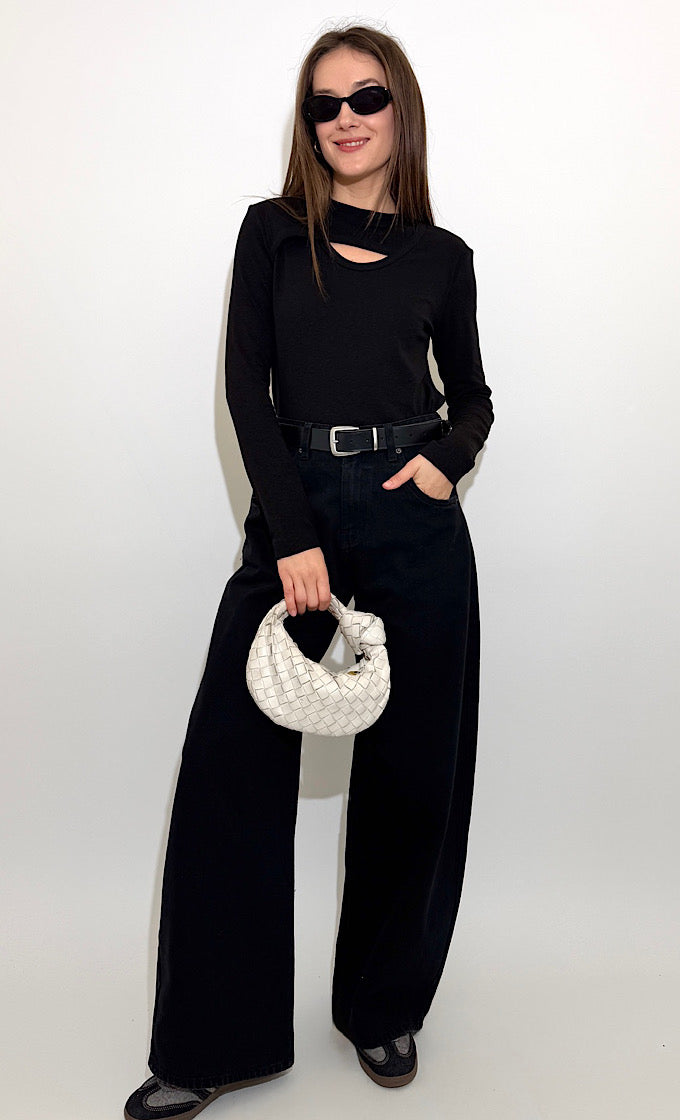 חולצת הילרי שחורה