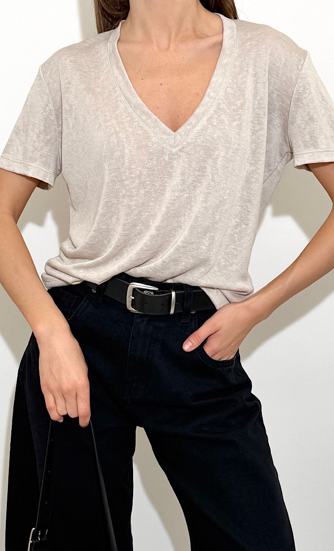 COLIN V-NECK OFF WHITE SHIRT