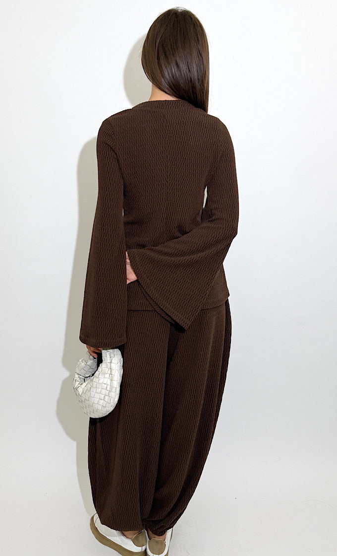 חליפת דמיאן חומה