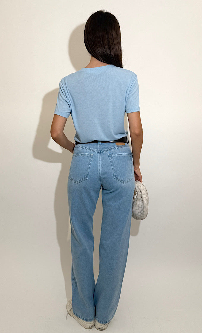 NIKA LIGHT BLUE V-NECK T-SHIRT
