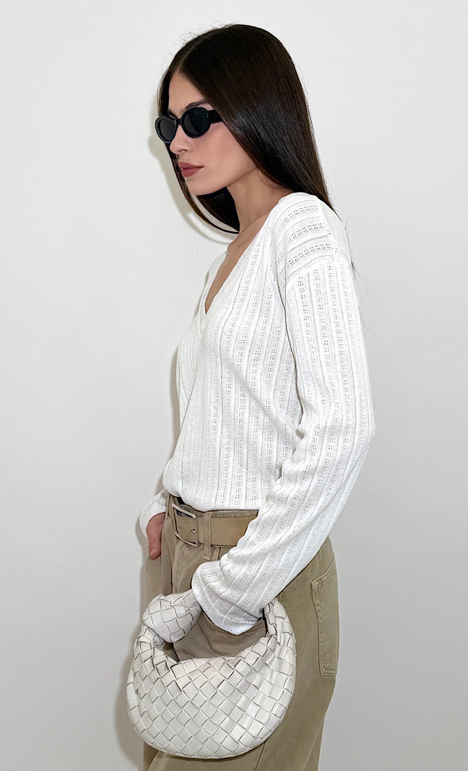 ODELL V-NECK WHITE SHIRT