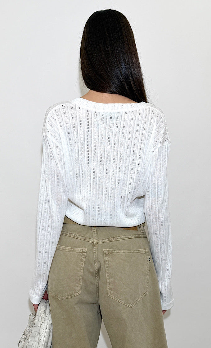 ODELL V-NECK WHITE SHIRT