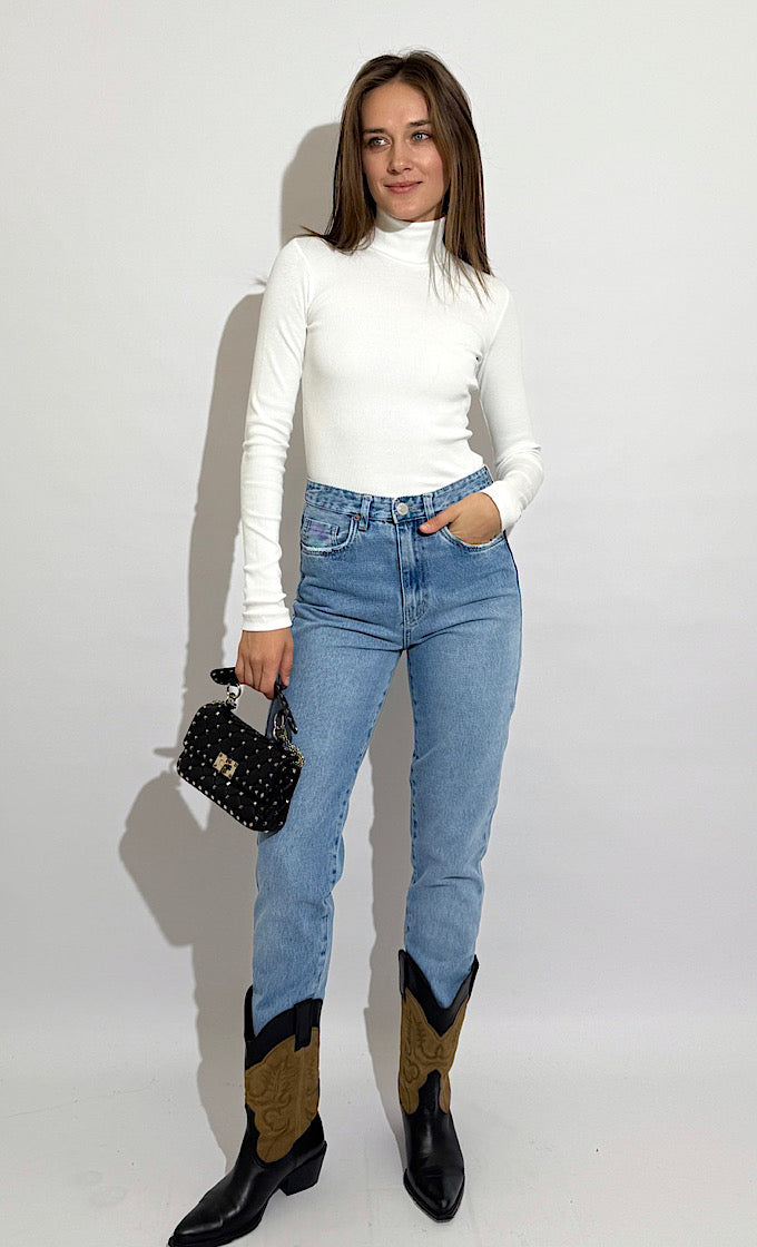 חולצת ברי לבנה