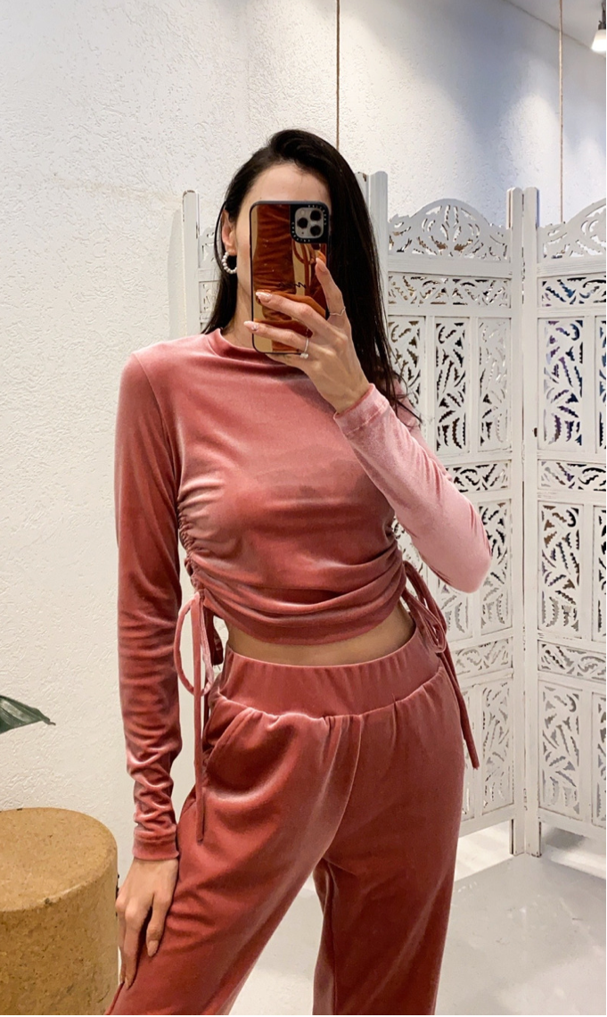 חולצת קטיפה סקיי ורודה