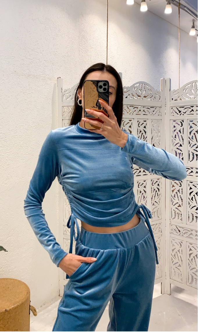 חולצת קטיפה סקיי טורקיז