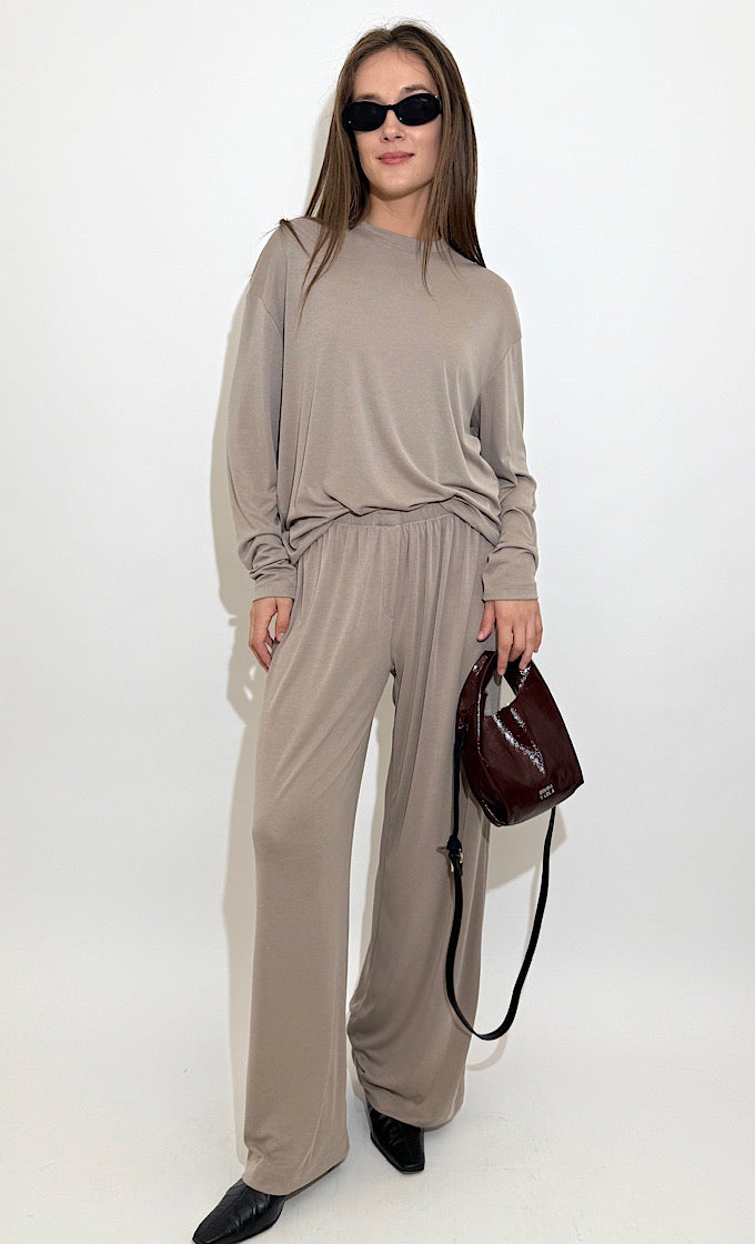 חליפת נונה אבן