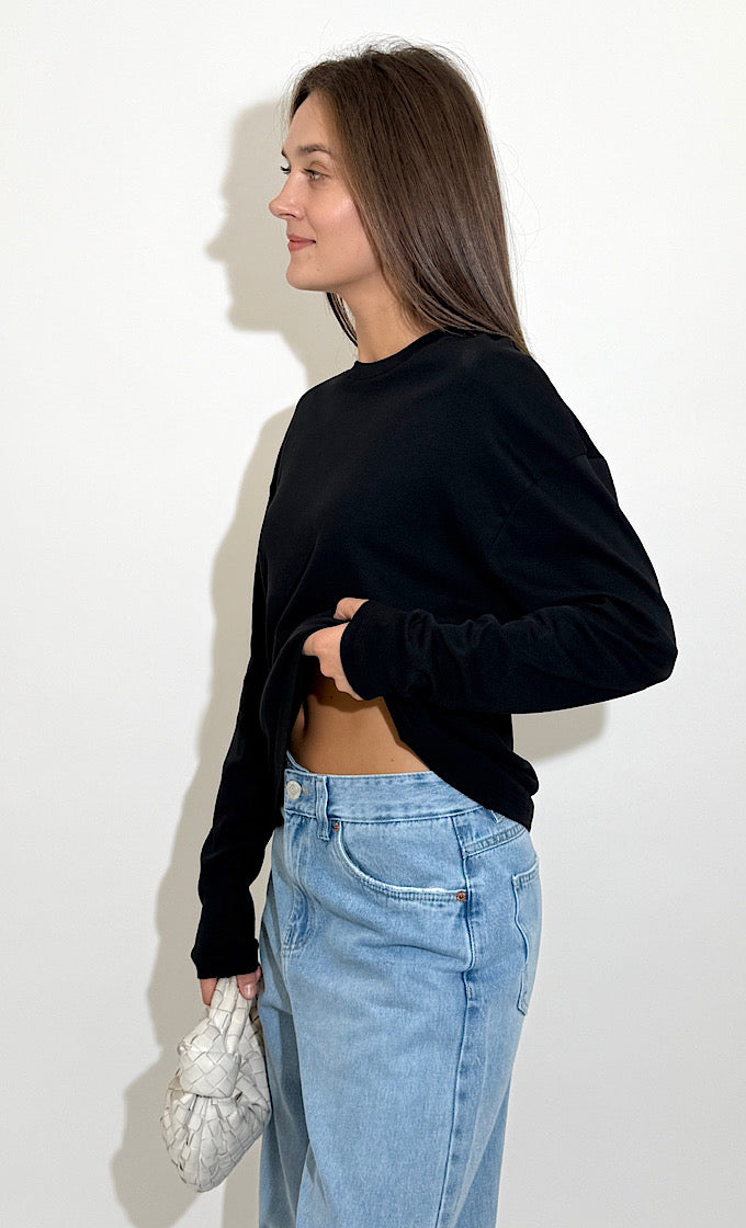 חולצת מייקי שחורה