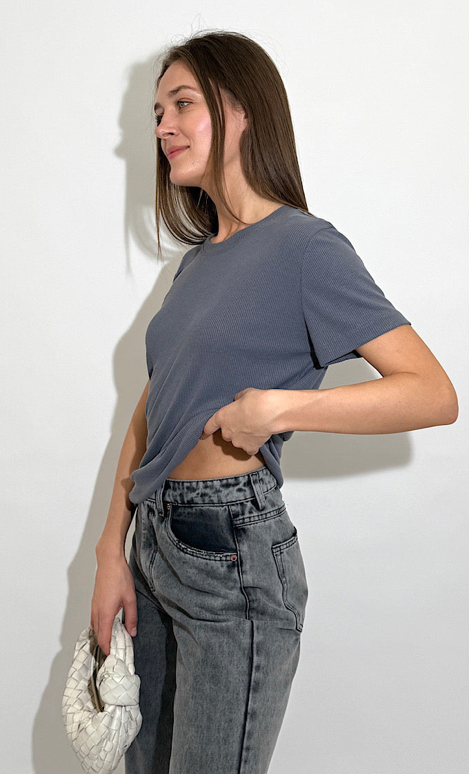 NIKA GRAY ROUND NECK T-SHIRT