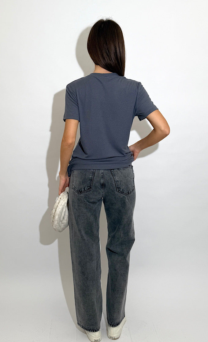 NIKA GRAY ROUND NECK T-SHIRT