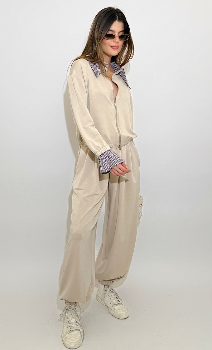 חליפת תאי אוף וויט