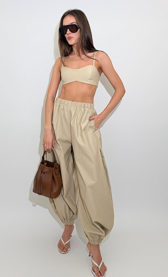 חליפת ניס אוף וויט