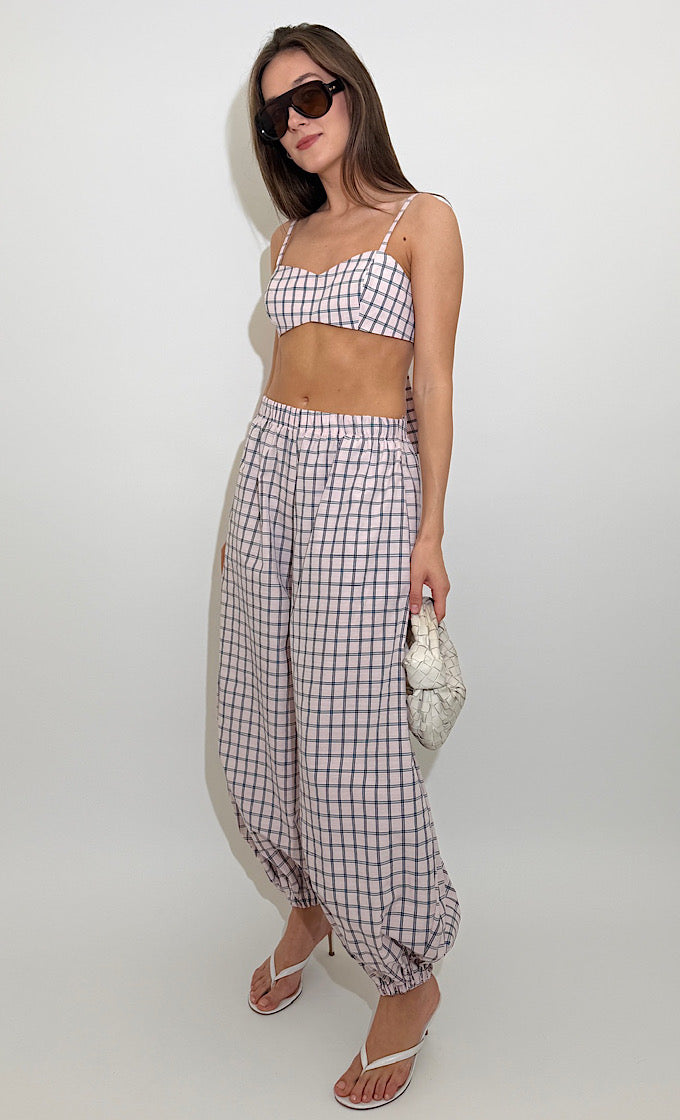 חליפת ניס ורודה