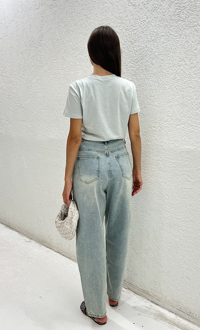 LIA ROUND NECK T-SHIRT LIGHT BLUE