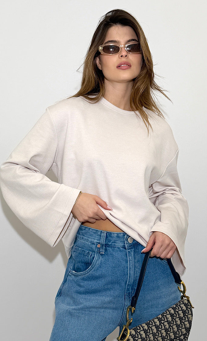 חולצת בריטני אוף וויט