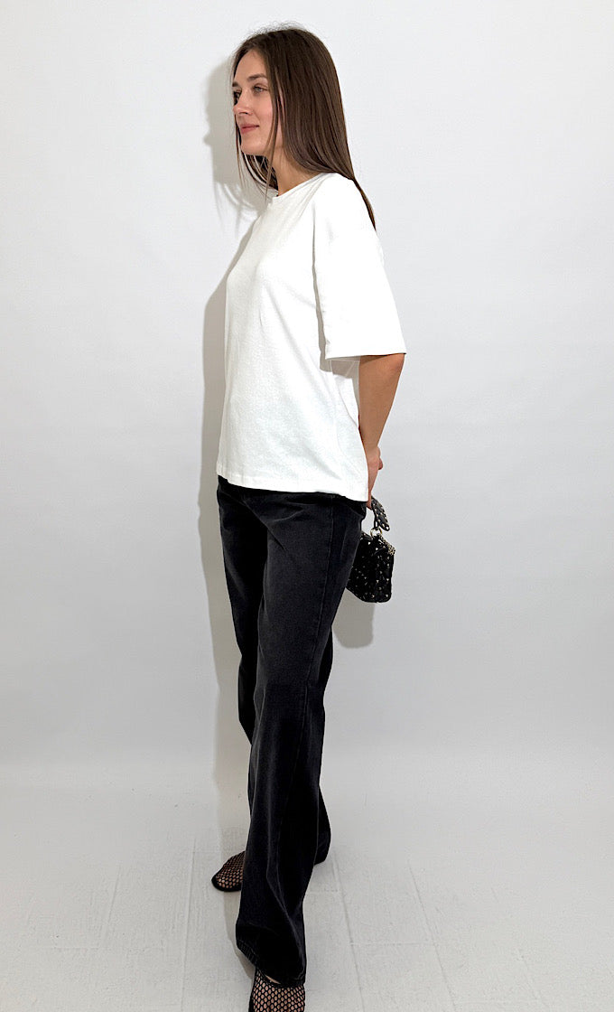 NINA WHITE T-SHIRT