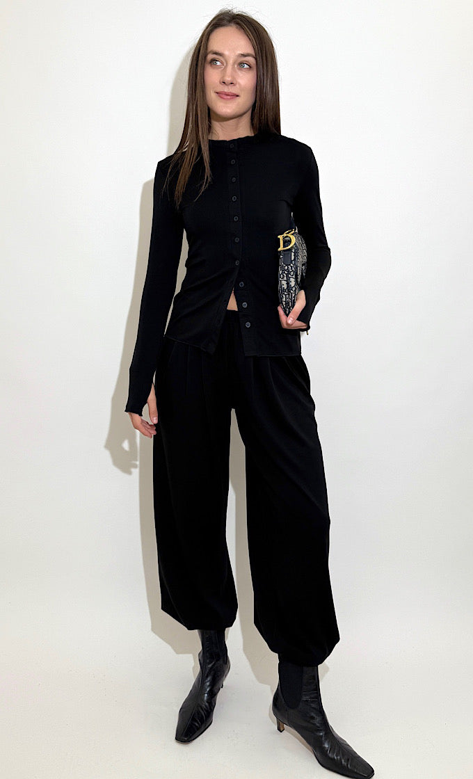 חליפת פאקו שחורה