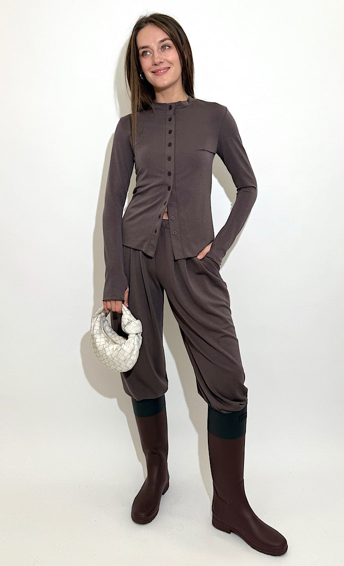 חליפת פאקו חומה