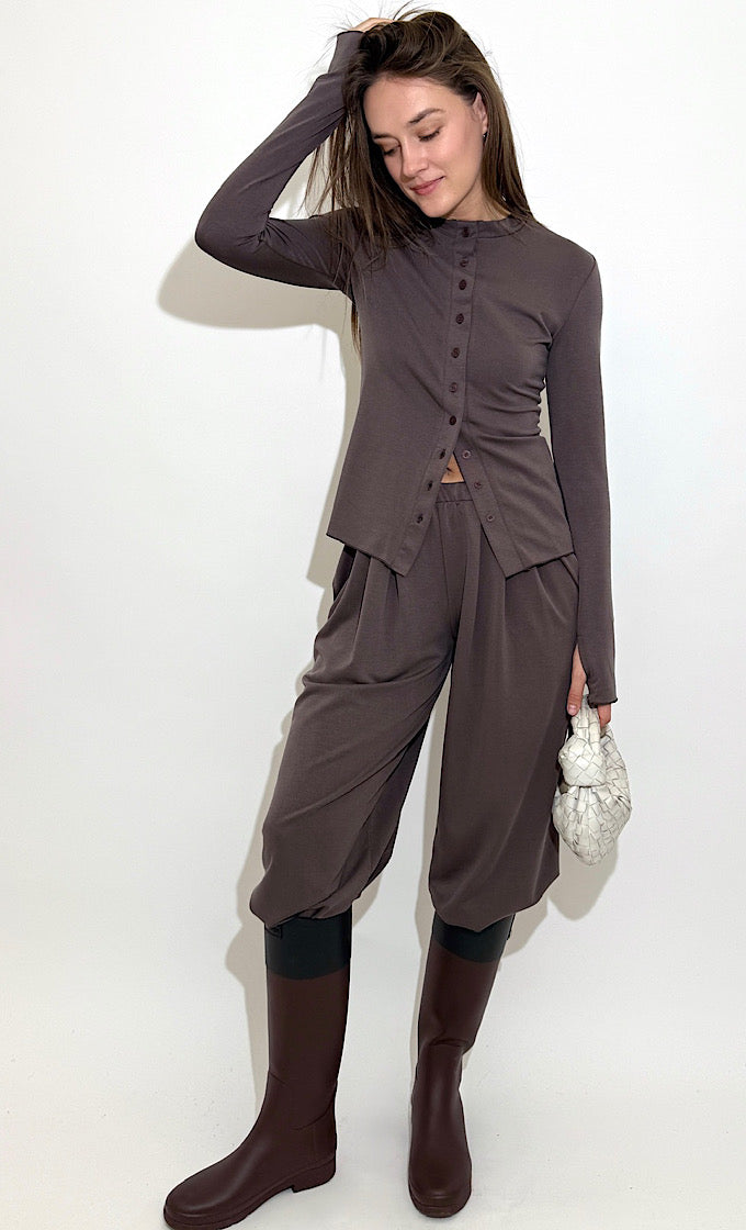 חליפת פאקו חומה