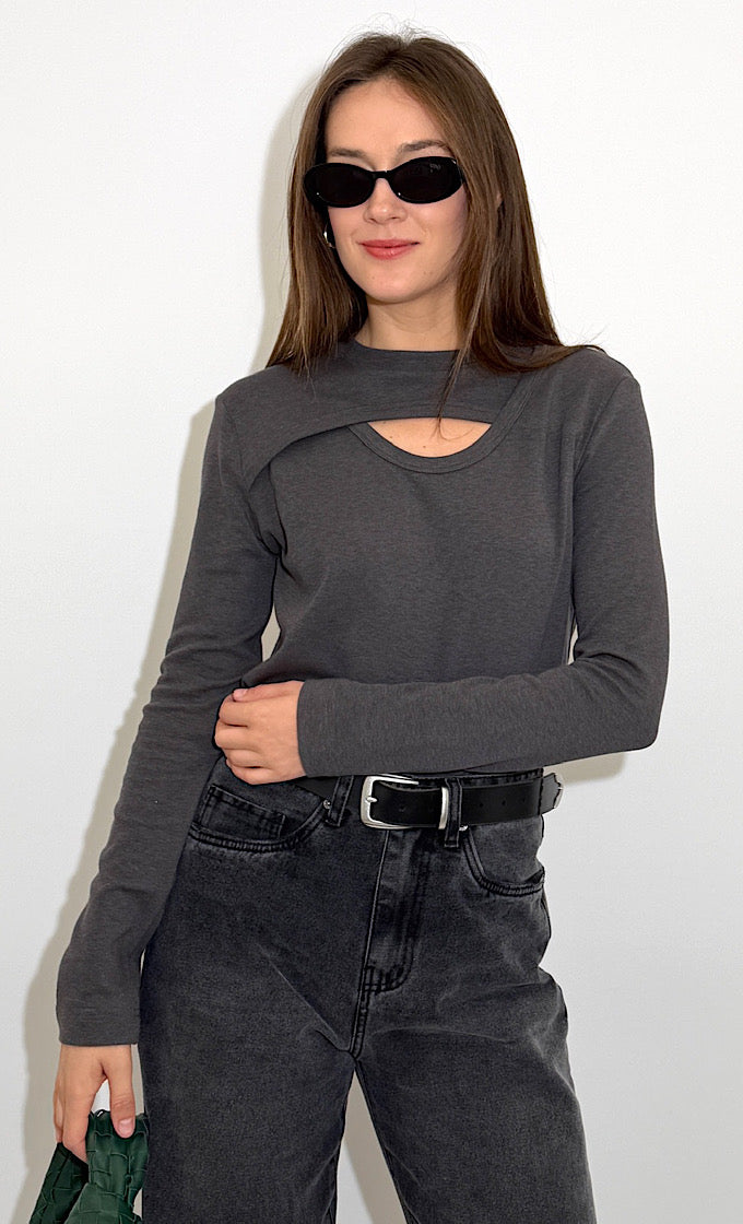 חולצת הילרי אפור כהה