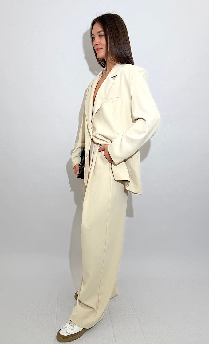 OSLO OFF WHITE SUIT 
