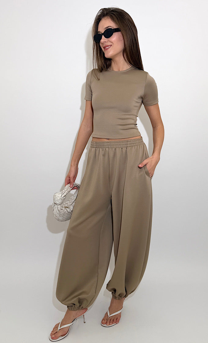 חליפת קלייר