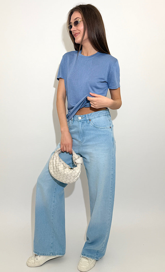 חולצת קולין מפתח עגול כחולה