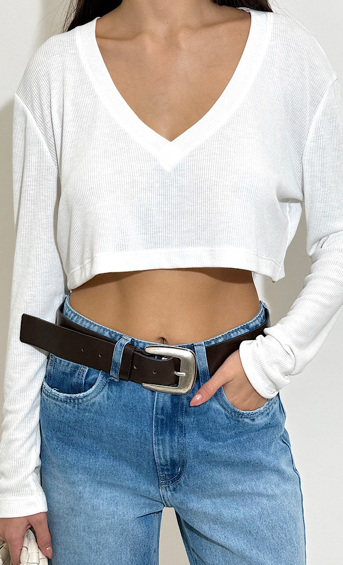 חולצת לורדי מפתח וי לבנה