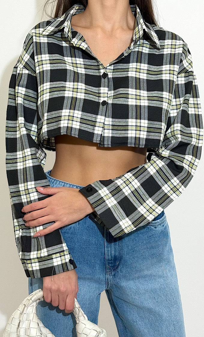 חולצת אולה שחורה