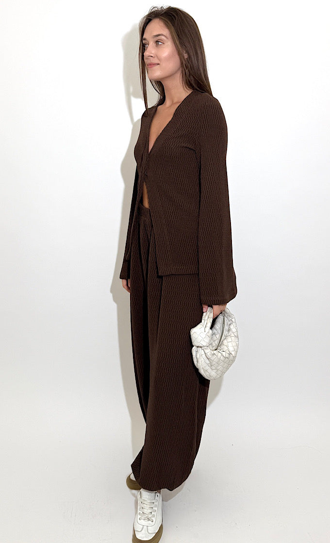 חליפת דמיאן חומה