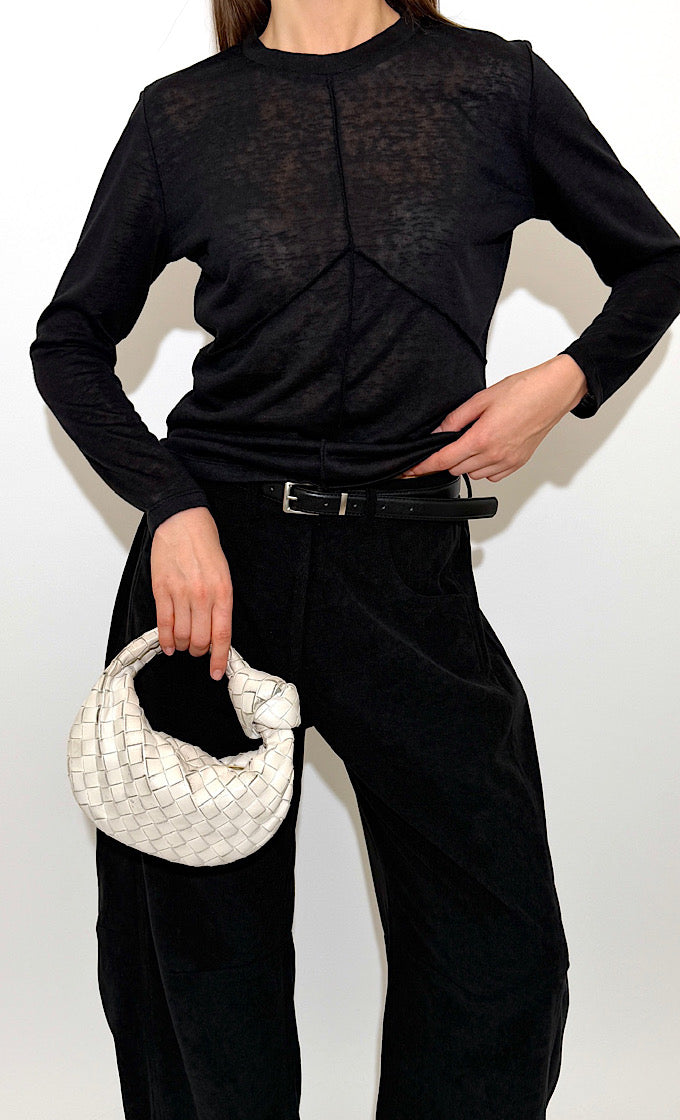 חולצת טוני שחורה