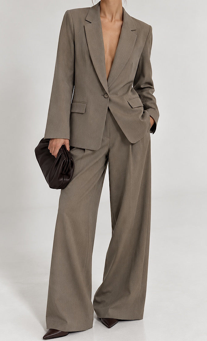 BRYCE MOCHA SUIT
