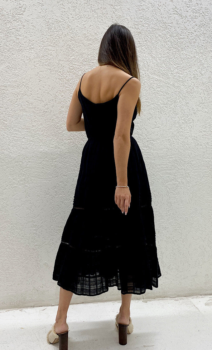 שמלת לארה שחורה