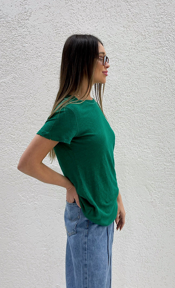 Green linen t-shirt